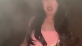 คลิปหลุดมาใหม่ โอ๋แม่เอ๋ยเมียแม่งเอวดีหุ่นเด็ดอวบอิ่ม นอนแหกขาให้ผัวจัดการจนแฉะแค่เอาควยสอดหีก็ตอดควยจนผัวฟินควย